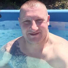 Артём