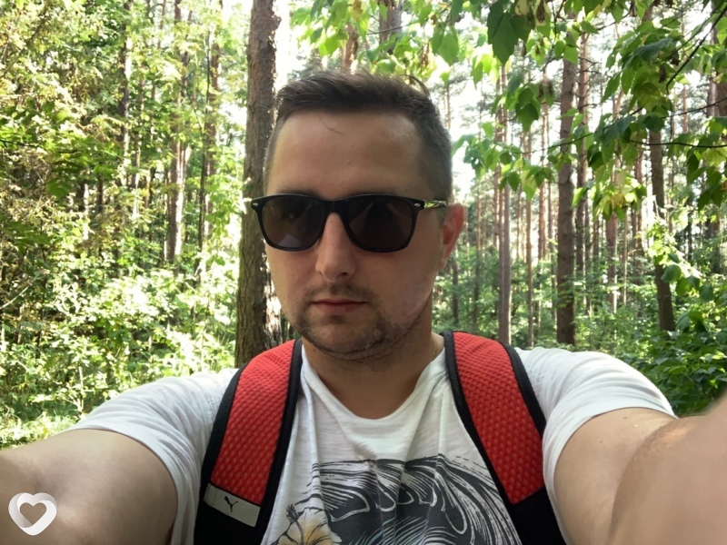 Толя