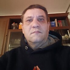 Толя