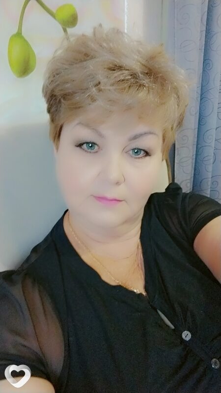 Оля