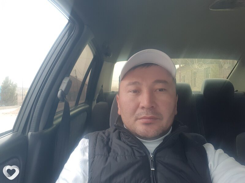 Толя