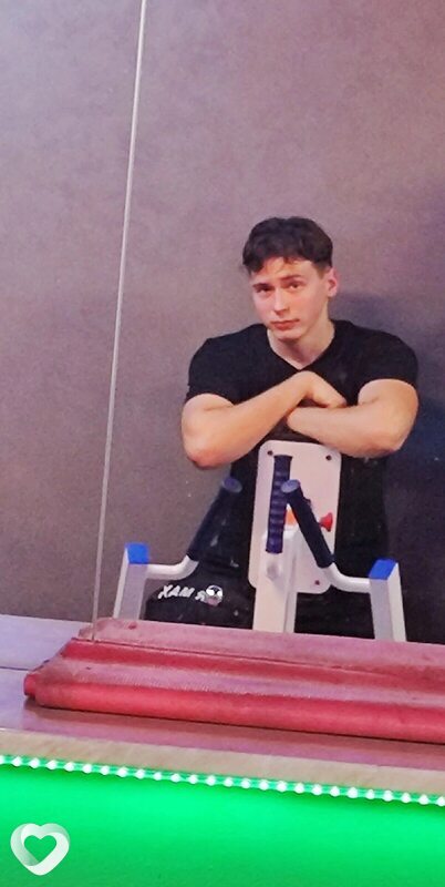Ян