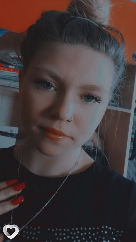 Валя