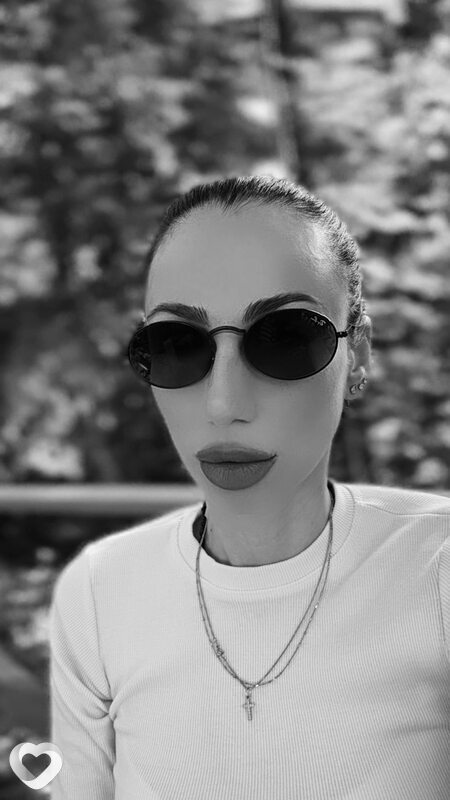 Полина