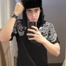 Валя