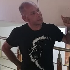 Илья
