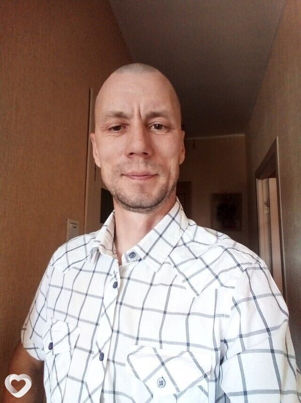 Артём