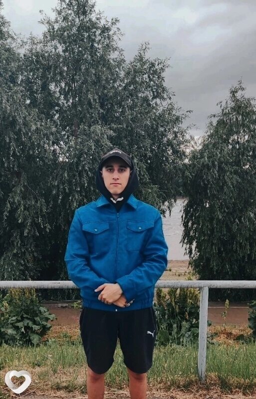 Денис