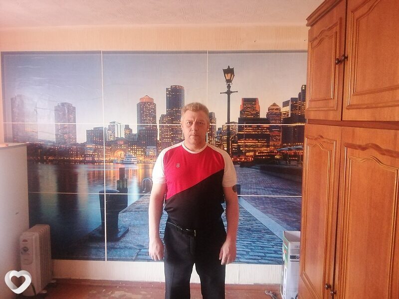 Артём