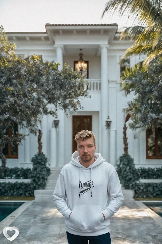 Вася