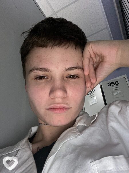 Оля