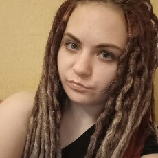 Оля