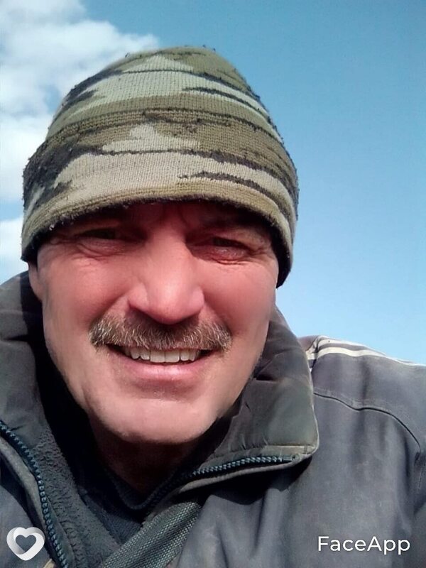 Артём