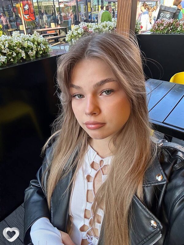 Полина