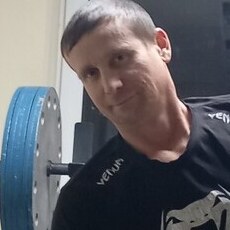Артём
