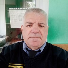 Максим