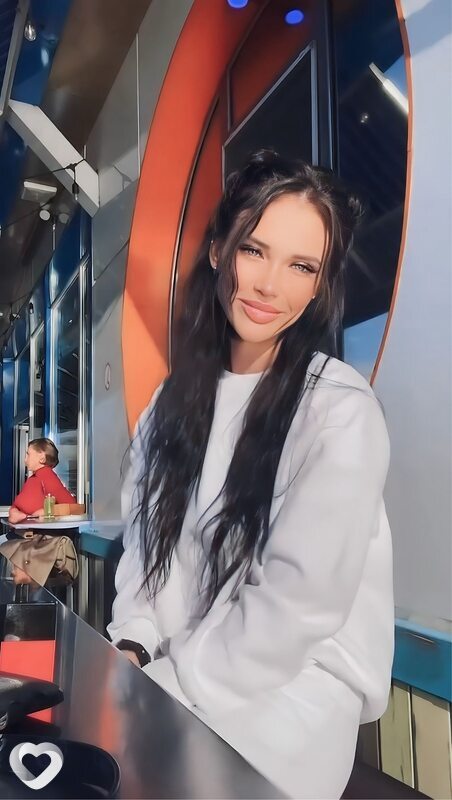 Аня