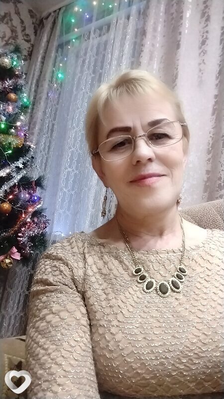 Оля