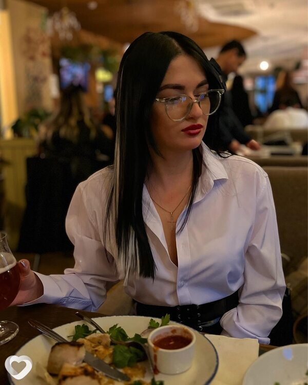 Мила