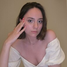 Оля