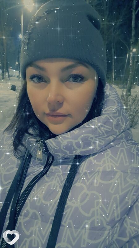 Оля