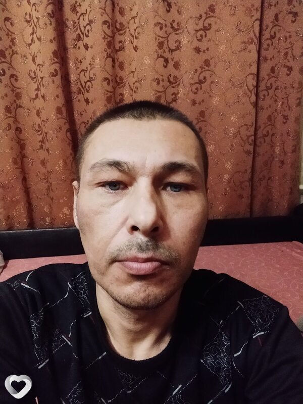 Артём