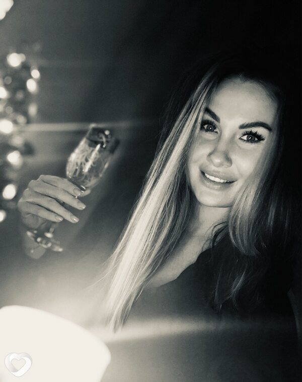 Ева