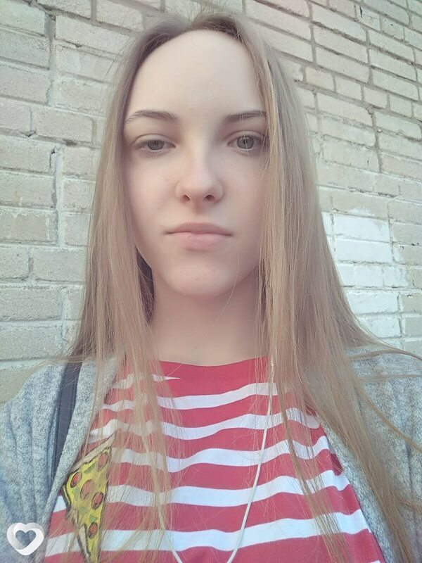 Аня
