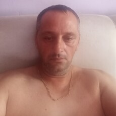 Илья