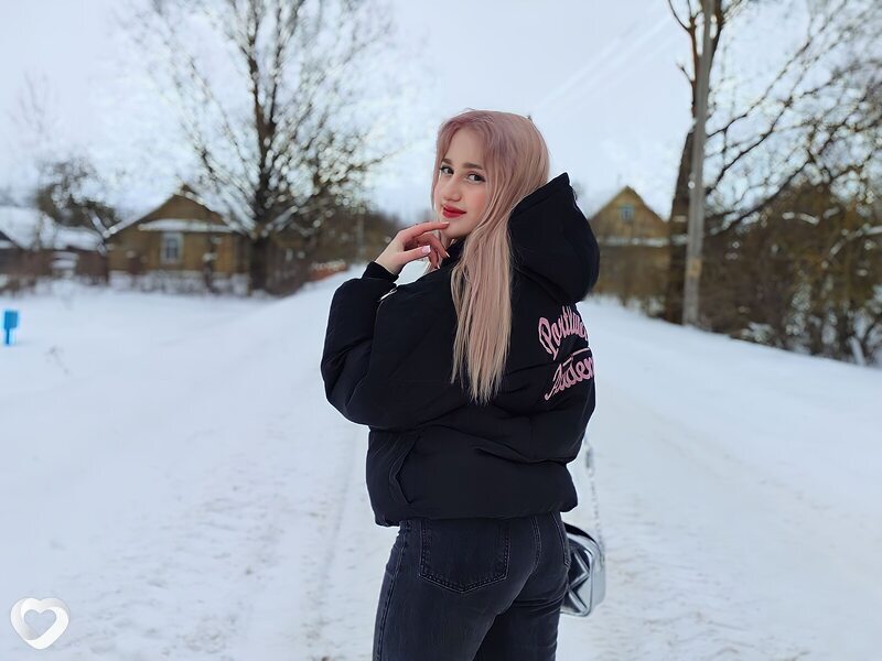 Женя
