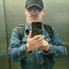 Артём
