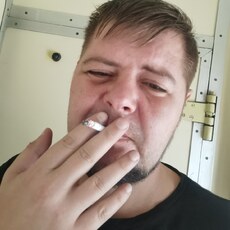 Валя