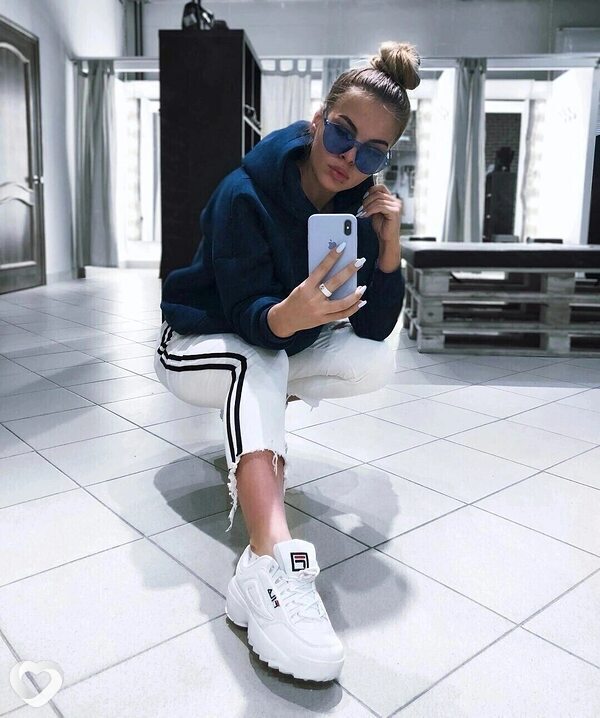 Света