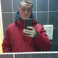 Артём