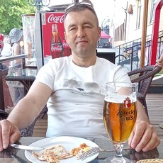 Виктор