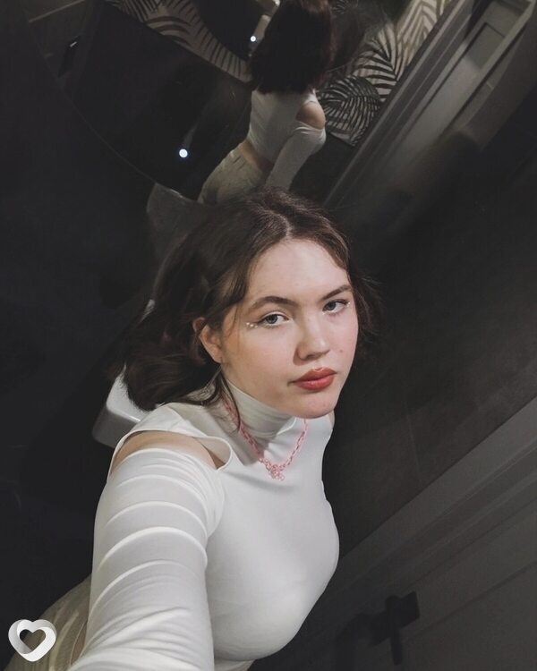 Полина
