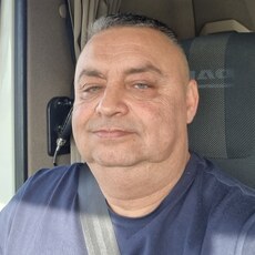Илья