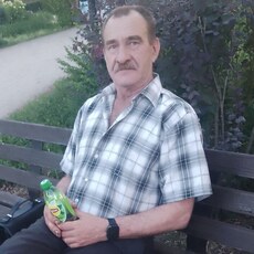 Артём