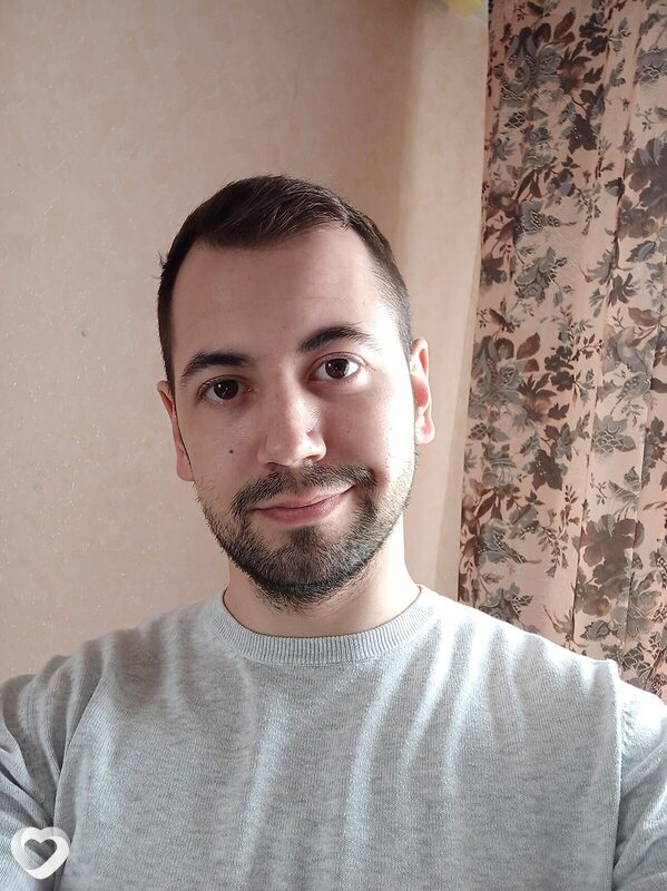 Артём
