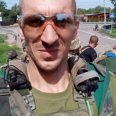 Толя