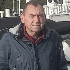 Валя
