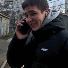 Валя