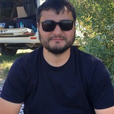 Артём