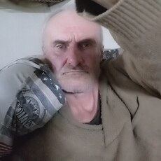Артём