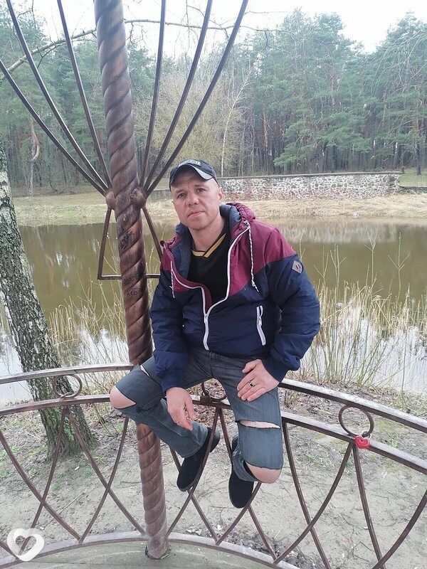 Толя