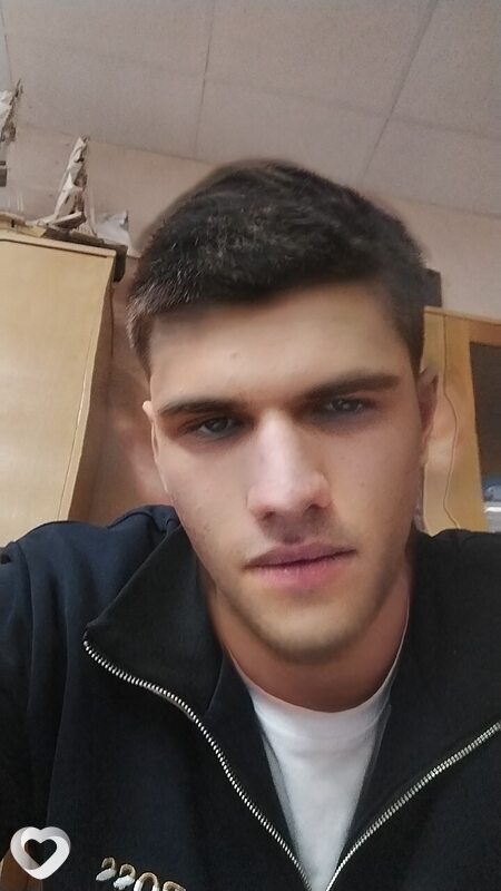 Лёня