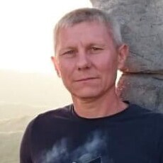 Артём